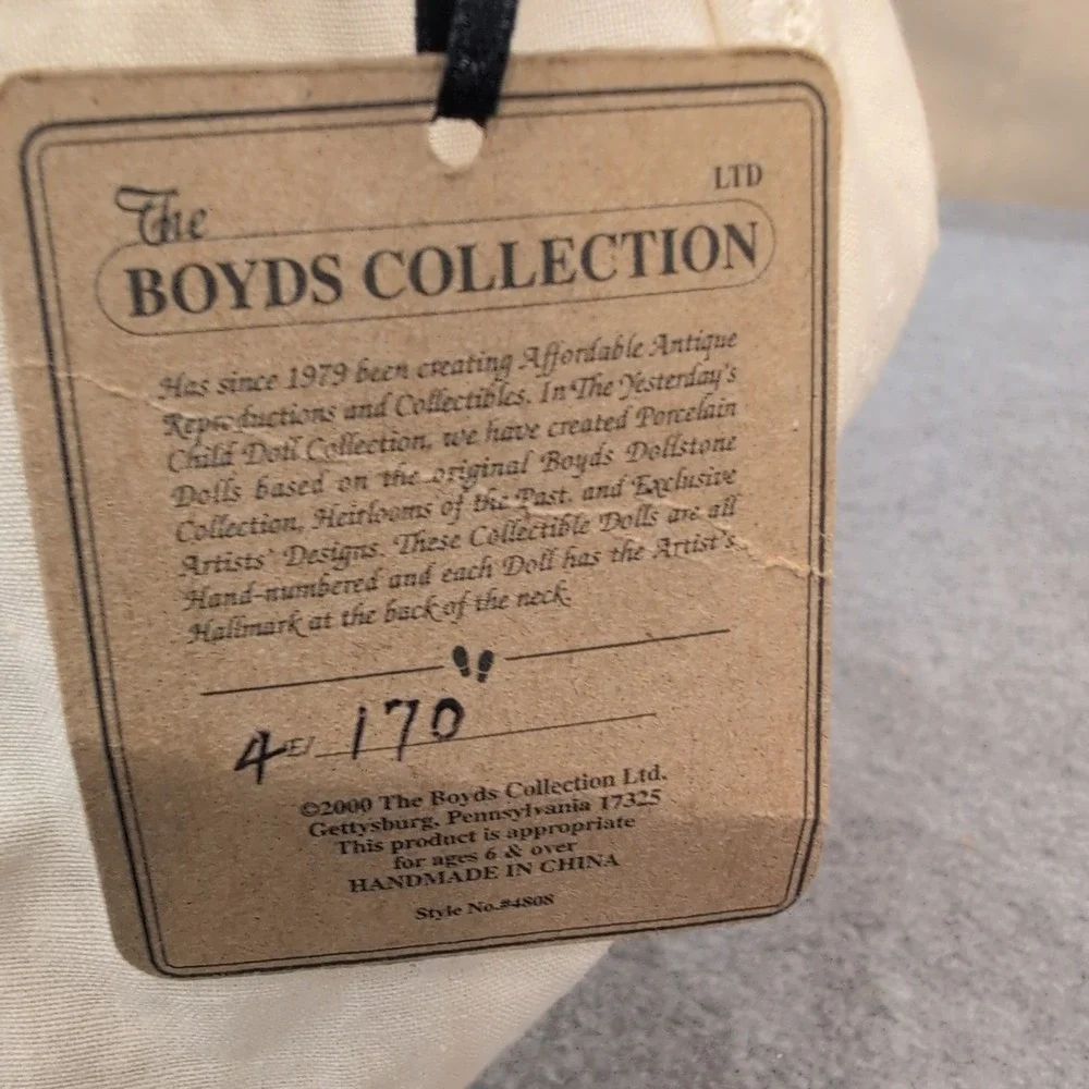 Boyds Collection Yesterdays Child‎ Emilee Porcelain Doll 4808 Cream Dress 2000